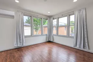 2306 Addison Rd, Houston, TX 77030 - Photo 10