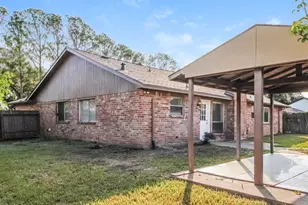 15102 4 Winds Dr, Houston, TX 77489 - Photo 16