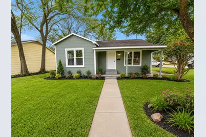302 S 5th Street, La Porte, TX 77571 - Photo 1