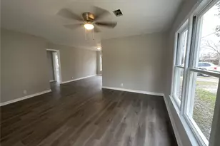 302 S 5th St, La Porte, TX 77571 - Photo 24