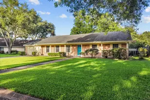 1712 Tara Cir, Texas City, TX 77591 - Photo 32