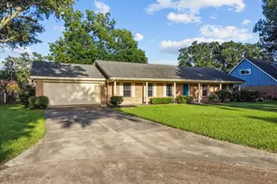 1712 Tara Cir, Texas City, TX 77591 - Photo 4