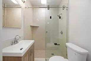 122 North St, Houston, TX 77009 - Photo 1