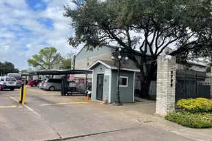 9700 Leawood Blvd, Houston, TX 77099 - Photo 1