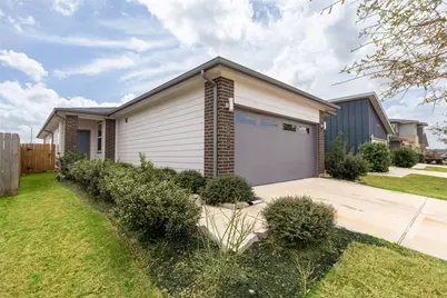 2830 Chancery Summit Court, Houston, TX 77047 - Photo 2