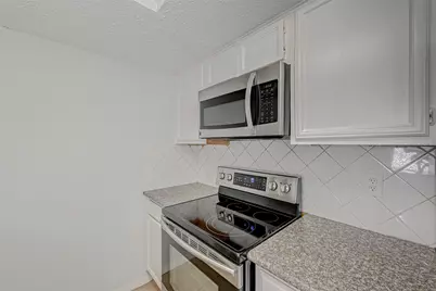 3963 Tanglewilde Street #3963, Houston, TX 77063 - Photo 12
