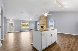 140 Meadowview Dr, Trinity, TX 75862 - Photo 8