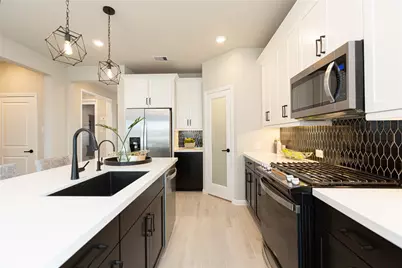 2007 Forest Stream Way, Conroe, TX 77304 - Photo 4