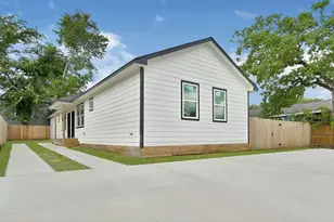 7939 Goode St, Houston, TX 77012 - Photo 2