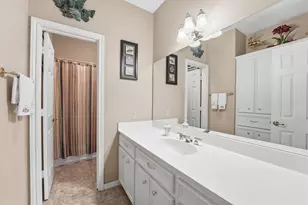 2 Wellington Ln, Conroe, TX 77304 - Photo 20