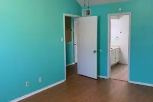 35 San Jacinto Dr, Galveston, TX 77550 - Photo 2