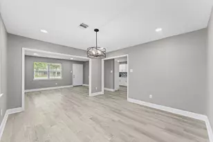 10402 Wicklowe St, Houston, TX 77016 - Photo 6