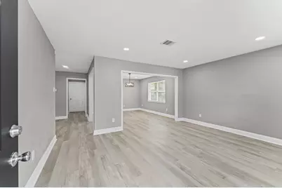 10402 Wicklowe Street, Houston, TX 77016 - Photo 4