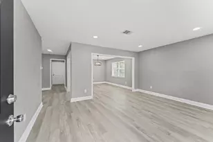 10402 Wicklowe St, Houston, TX 77016 - Photo 4