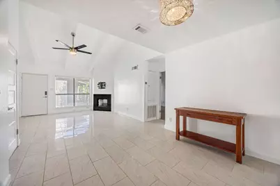 5711 Sugar Hill Drive #32, Houston, TX 77057 - Photo 8