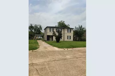 1208 7th Ave Avenue #2, Texas City, TX 77590 - Photo 2