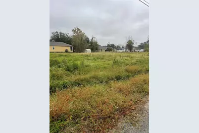 1110 N 13th Street, Orange, TX 77630 - Photo 2