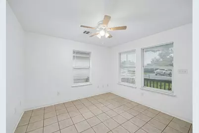 10821 Deaf Smith Street, La Porte, TX 77571 - Photo 6