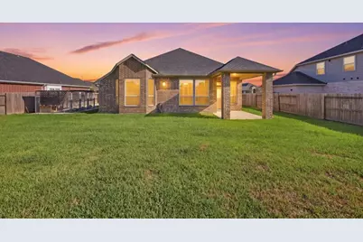 12031 Champions Forest Drive, Mont Belvieu, TX 77535 - Photo 6