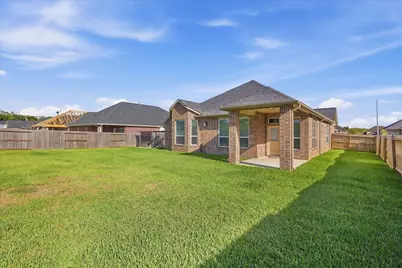 12031 Champions Forest Drive, Mont Belvieu, TX 77535 - Photo 36