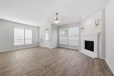 12031 Champions Forest Drive, Mont Belvieu, TX 77535 - Photo 10