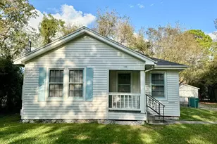 1201 Maple St, La Marque, TX 77568 - Photo 2