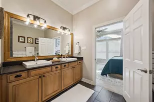 1514 Campbell Rd, Houston, TX 77055 - Photo 18