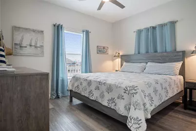 956 Biscayne, Crystal Beach, TX 77650 - Photo 12