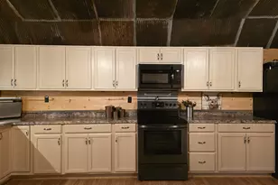 309 Medina Dr, Trinity, TX 75862 - Photo 10