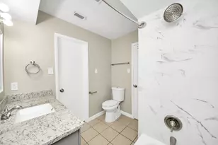 1736 Crestdale Dr, Houston, TX 77080 - Photo 22