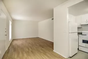 3407 Graustark St, Houston, TX 77006 - Photo 2
