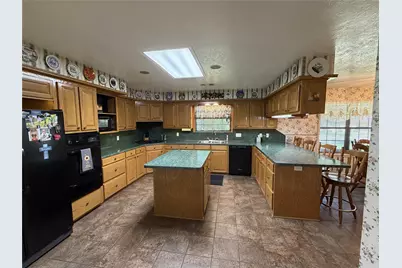 108 Meadow Drive, Schulenburg, TX 78956 - Photo 10