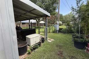 108 Meadow Dr, Schulenburg, TX 78956 - Photo 30