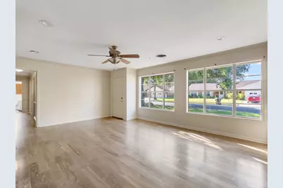 2909 La Vista Avenue, Bay City, TX 77414 - Photo 4