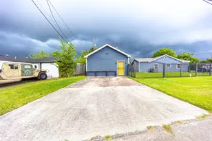 12460 Maricopa Ln, Houston, TX 77015 - Photo 10