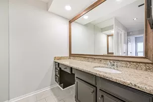 11711 Memorial Dr, Houston, TX 77024 - Photo 12