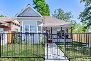 2008 Common St, Houston, TX 77009 - Photo 1