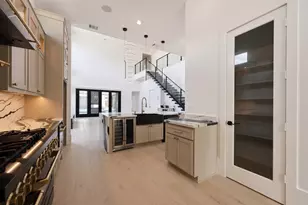3957 Charleston St, Houston, TX 77021 - Photo 8