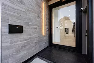 3957 Charleston St, Houston, TX 77021 - Photo 2