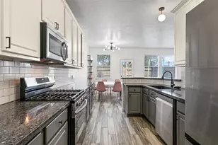 417 Folk Crest Ln, Dickinson, TX 77539 - Photo 12
