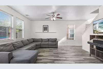 417 Folk Crest Lane, Dickinson, TX 77539 - Photo 6