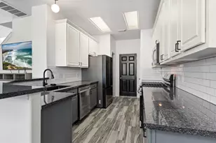 417 Folk Crest Ln, Dickinson, TX 77539 - Photo 4