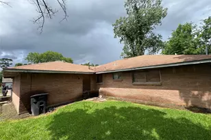 9310 Richland Dr, Houston, TX 77078 - Photo 8