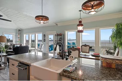 12 Tiki Circle, Tiki Island, TX 77554 - Photo 24