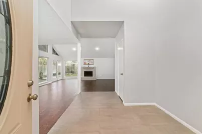 7107 Plaza Del Sol Drive, Houston, TX 77083 - Photo 4