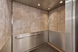2111 Welch St, Houston, TX 77019 - Photo 36