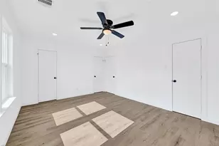 8021 Birmingham St, Houston, TX 77028 - Photo 16