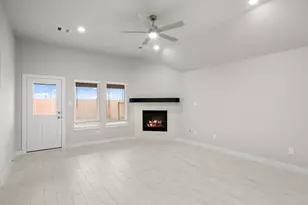 1739 Pecan Woods Ln, Conroe, TX 77301 - Photo 8