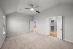 1739 Pecan Woods Ln, Conroe, TX 77301 - Photo 10