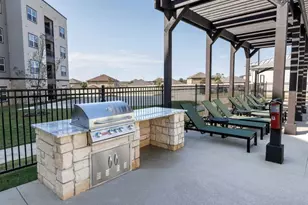 2551 N Guadalupe St, Seguin, TX 78155 - Photo 16